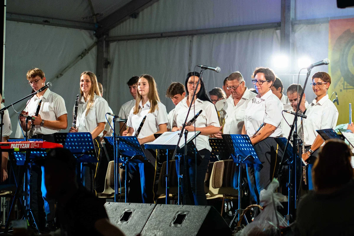 FOTO: Vuzeniški dnevi odprli svoja vrata s slovesno akademijo in koncertom v čast 100. obletnice Vaške godbe Vuzenica
