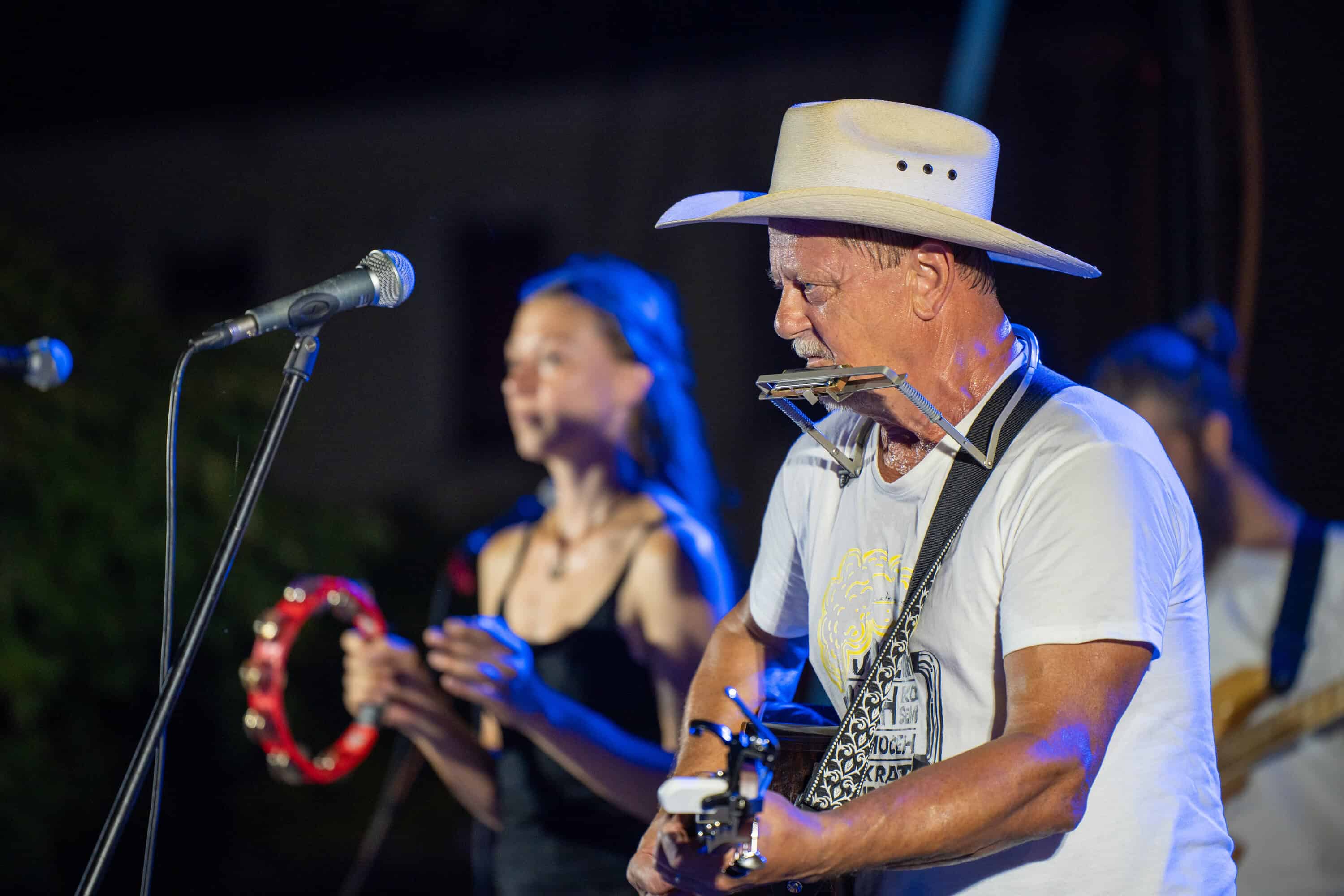FOTO: Milan Kamnik na Trgu svobode proslavil glasbeni jubilej