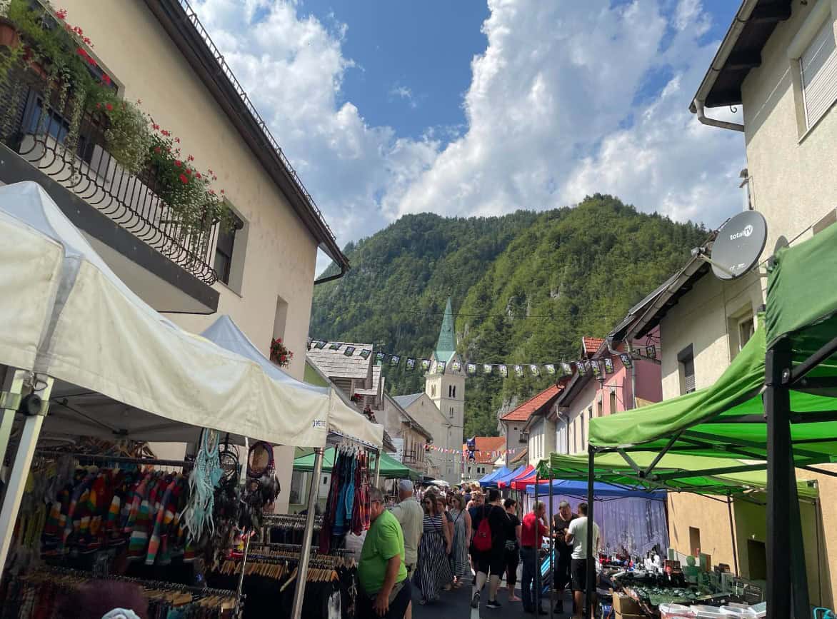 FOTO: V Črni pestro sejemsko dogajanje privabilo številne obiskovalce