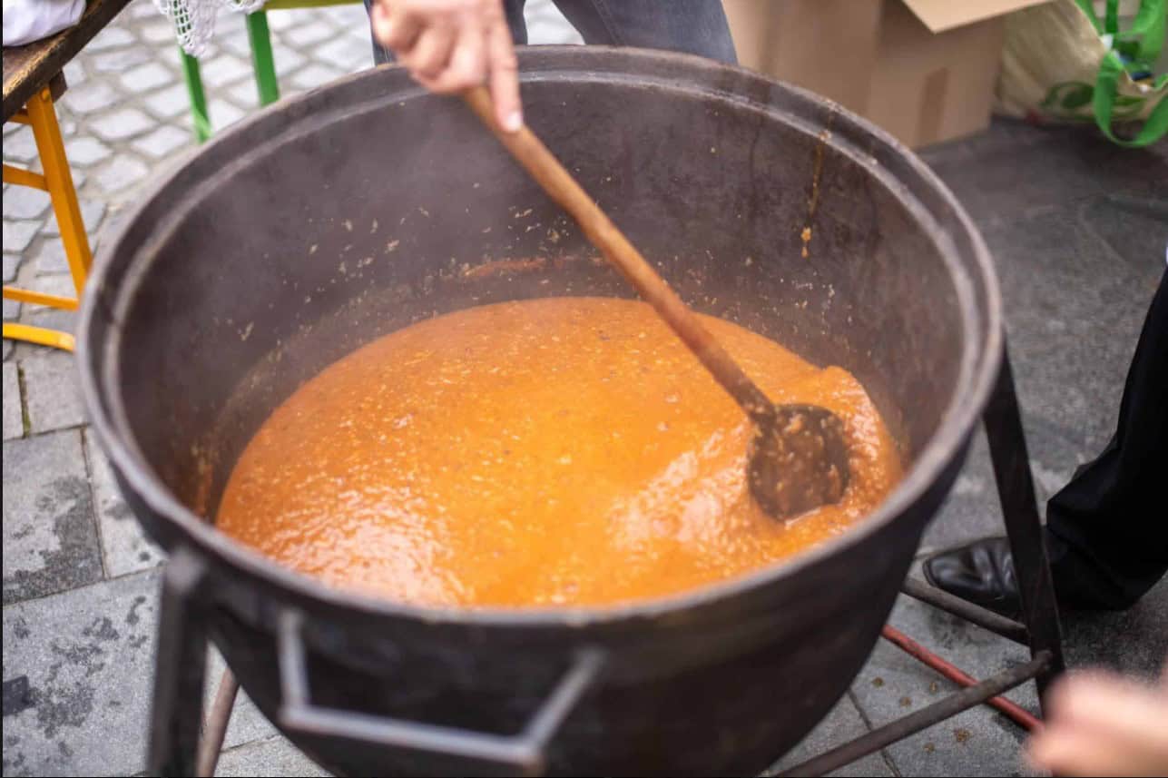 Grajska kuhna v Šmiklavžu: Kulinarika in druženje