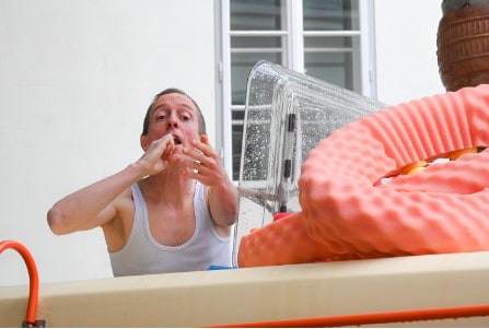 Otroška predstava Sub Aqua, Sub Aqua v izvedbi lutkovnega gledališča Teater Štrik bo gostovala v Slovenj Gradcu