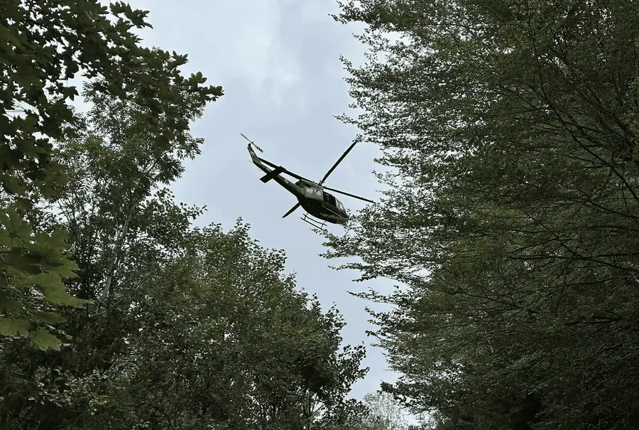 V delovni nesreči v Podgorju hudo poškodovan 25-letnik