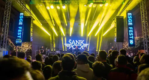 Legendarni Šank Rock in energična Alya dodobra razgreli Slovenj Gradec