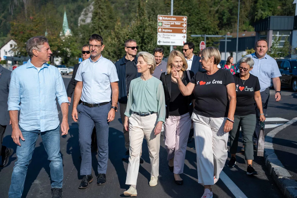 (FOTO in VIDEO) Von der Leyen: V Črno se je vrnilo upanje