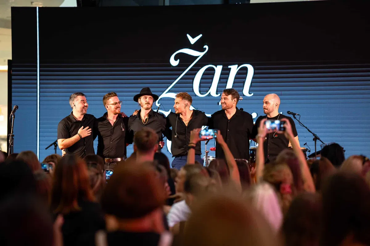 Danes bo mestno jedro Slovenj Gradca pod lučkami zaživelo v ritmih Žana Serčiča