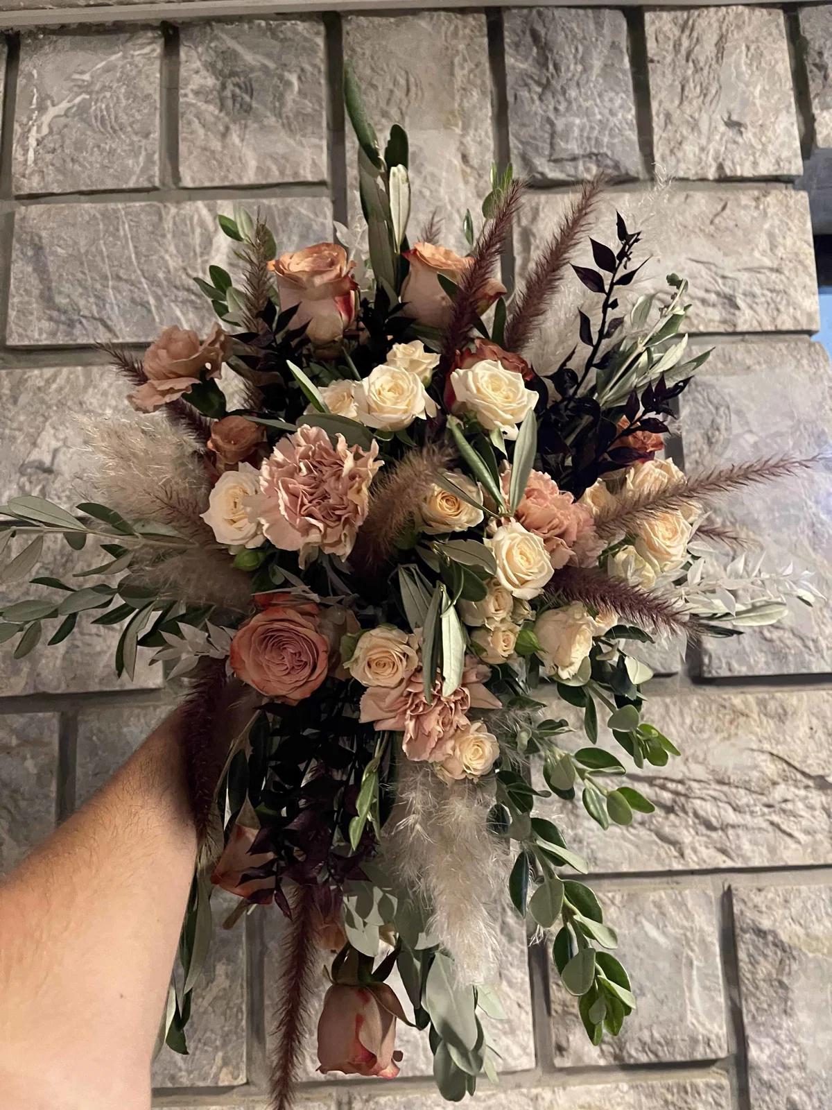 Vstopite v svet cvetlične umetnosti: V Slovenj Gradcu vrata odpira cvetličarna Flora