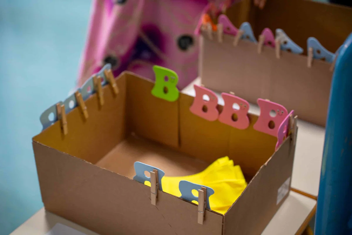 V teh dneh vpisi učencev v 1. razred osnovne šole, desetina jih vpis odloži