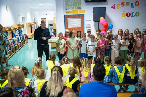 FOTO: V Šmartnem pripravili sprejem za 30 prvošolcev