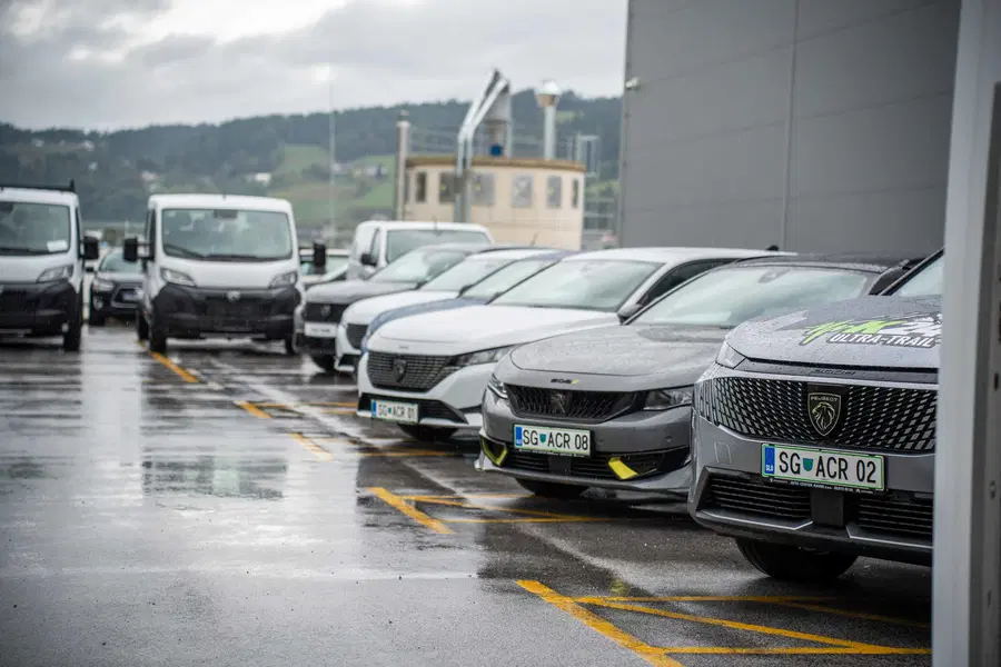 V Avto Centru Ravne vam podarijo vrednosti bon ob opravljeni storitvi