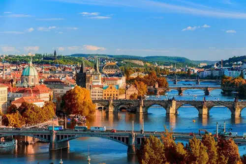 Osvojite praznično potepanje po Češki v Relaxovi nagradni igri