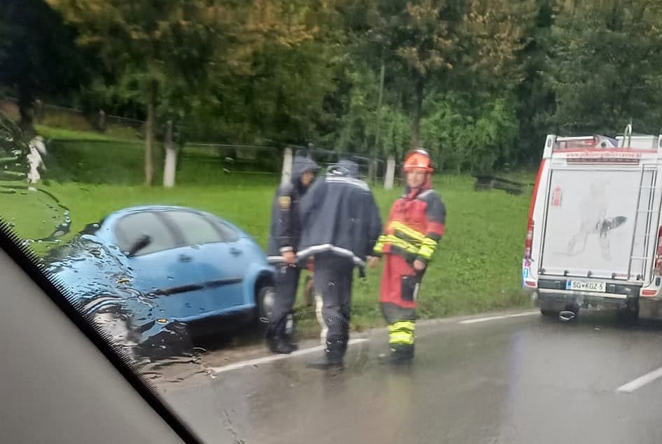 Obvestilo: Prišlo je do prometne nesreče na Ravnah