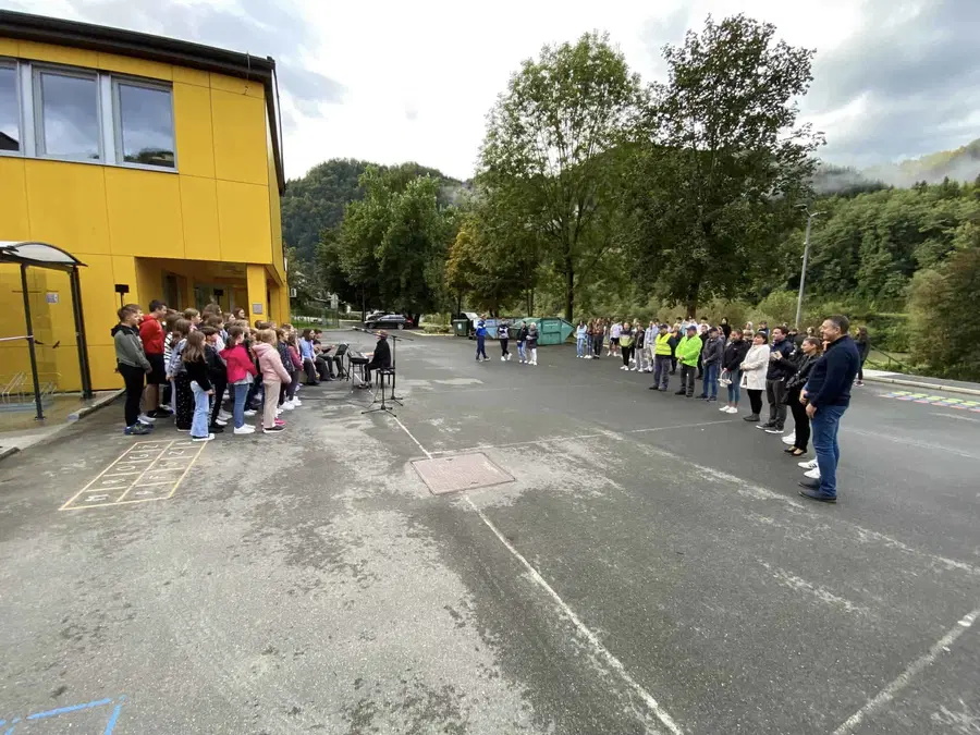 Otvoritev kolesarnice ob OŠ Brezno-Podvelka ob Tednu mobilnosti (FOTO)