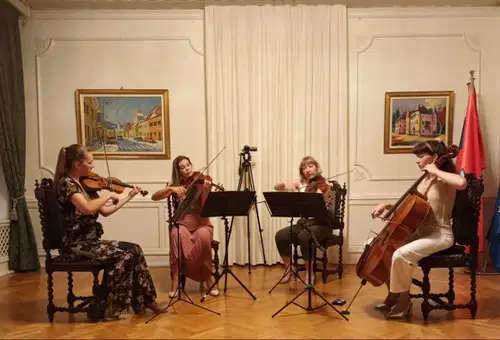 Jesenske serenade otvoril koncert Preproste reči v Dvorcu Bukovje (FOTO)