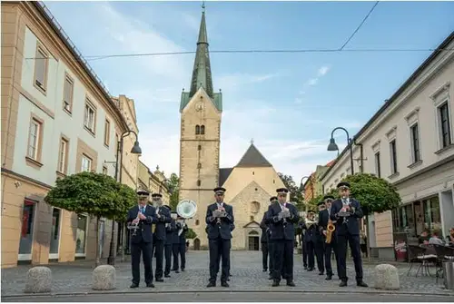 Vabilo na slavnostno sejo mestnega sveta ob občinskem prazniku Mestne občine Slovenj Gradec