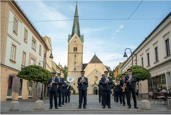 Vabilo na slavnostno sejo mestnega sveta ob občinskem prazniku Mestne občine Slovenj Gradec