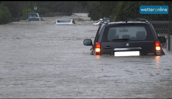 V Avstriji še naraslo število smrtnih žrtev poplav