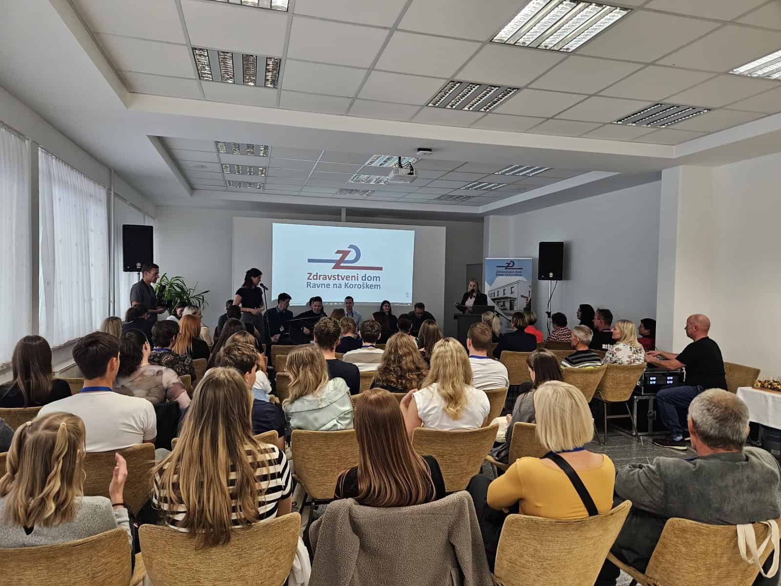 ZD Ravne na Koroškem kadre išče tudi prek srečanja s študenti in mladimi zdravniki