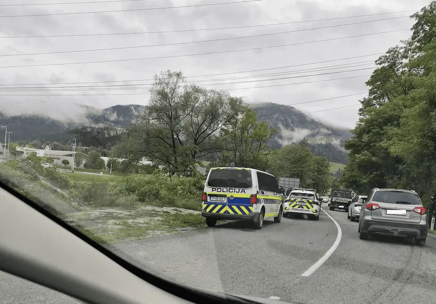 Obvestilo: Prišlo je do pometne nesreče v Dravogradu