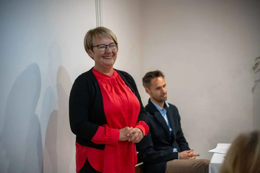 Minister Poklukar v Črni na Koroškem napovedal tehtanje tovornjakov na koroških cestah