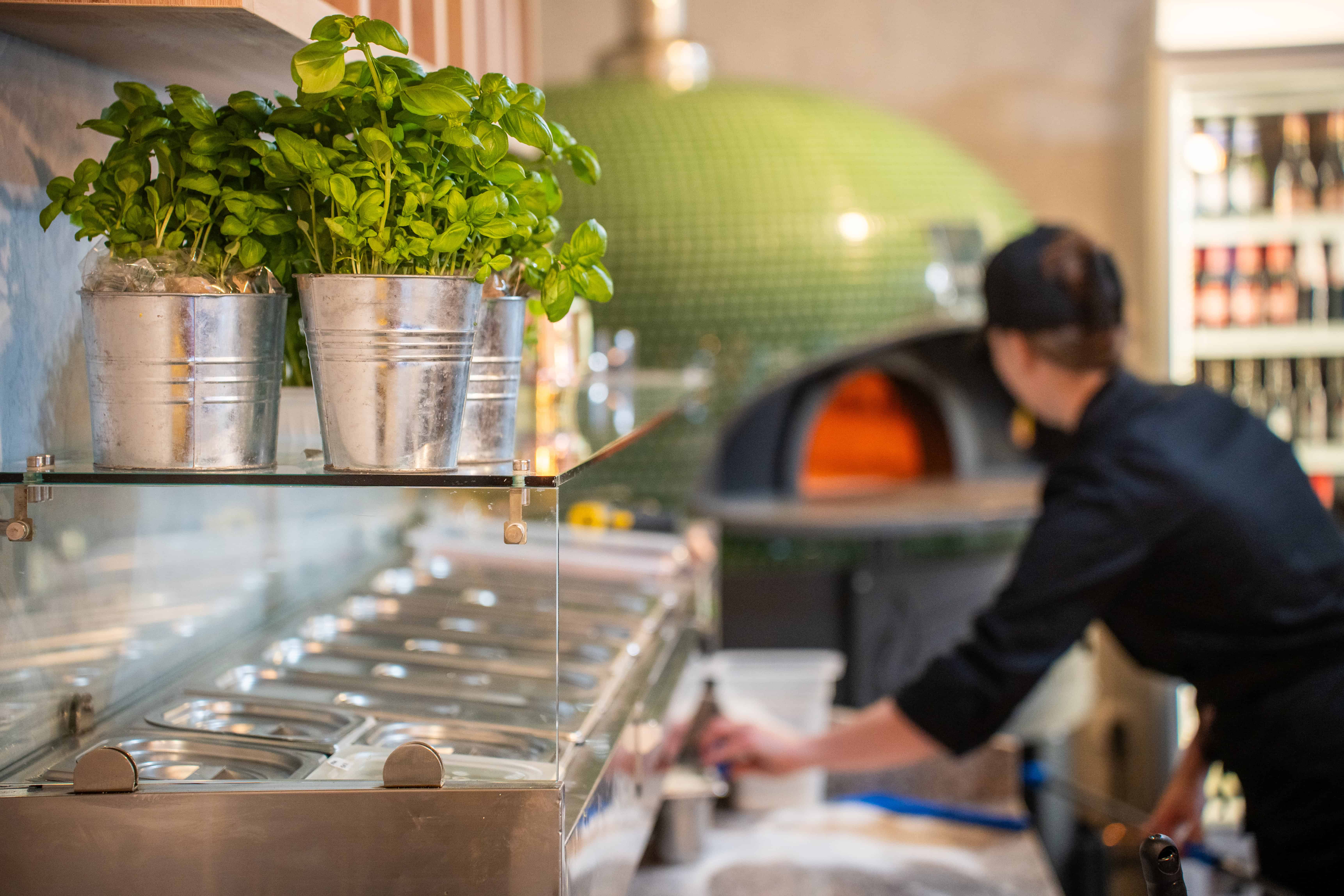 Veščine priprave pice boste lahko osvajali na Pizza Akademiji v Italian Lab-u