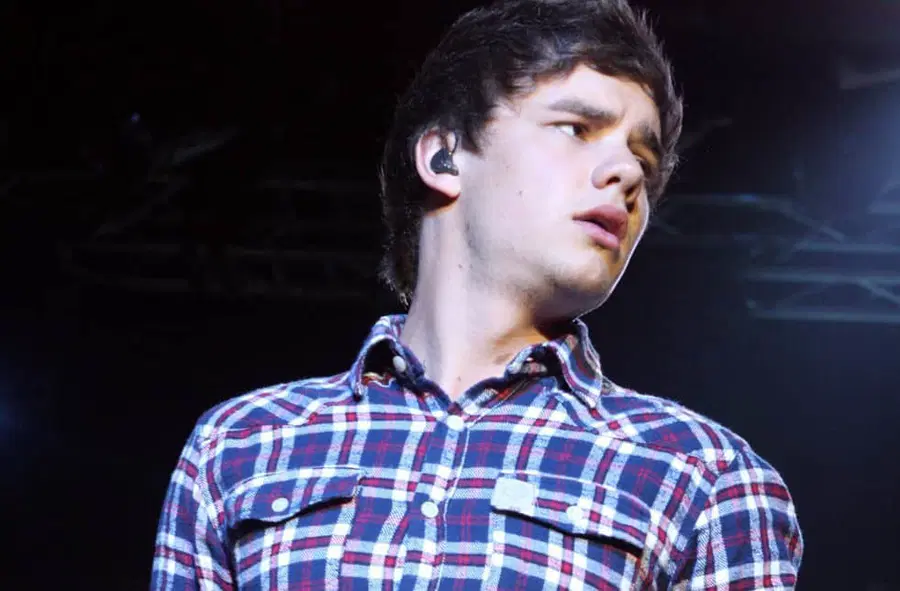 Umrl britanski pevec Liam Payne iz skupine One Direction