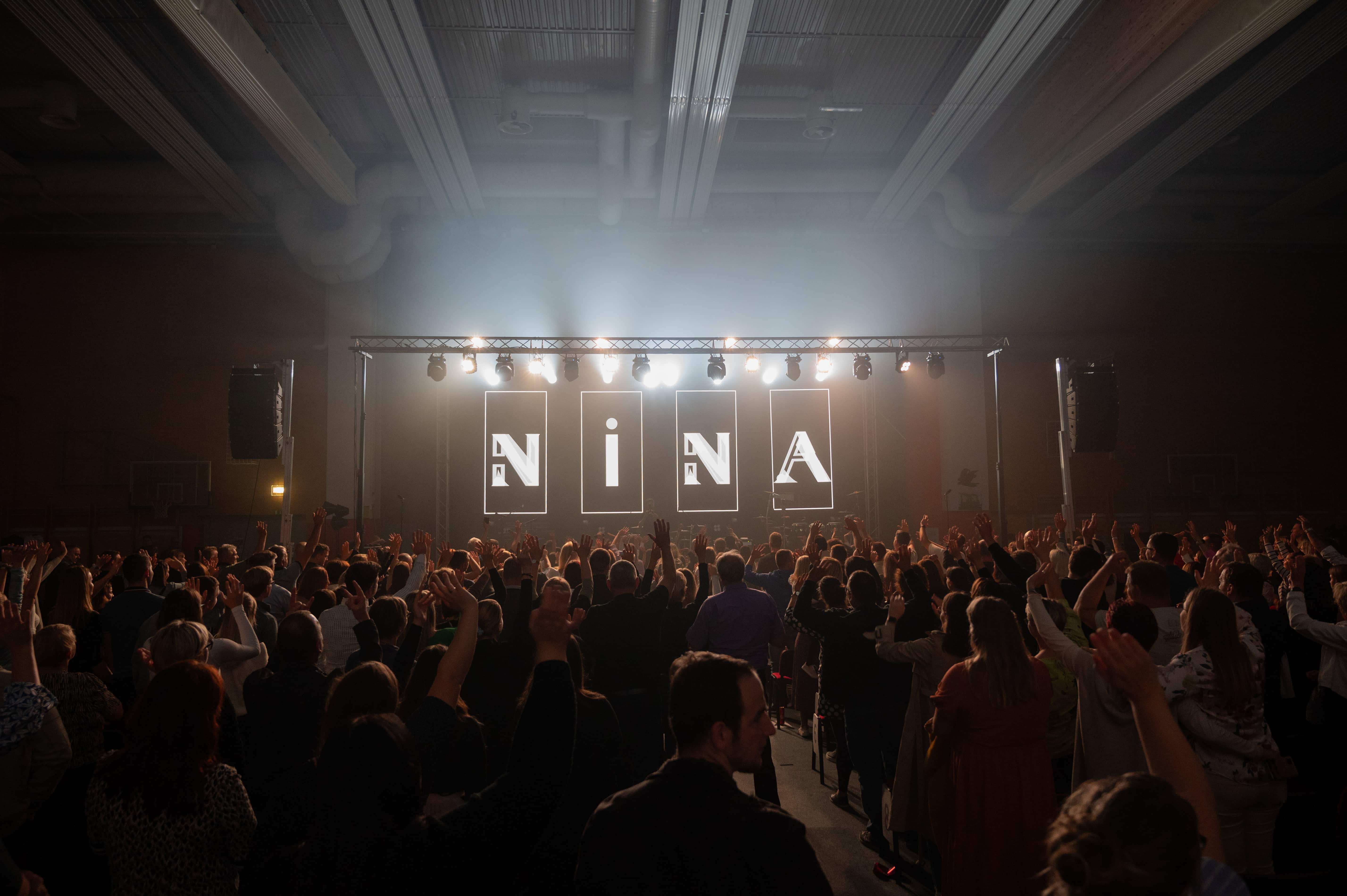 Nepozaben koncert Nine Pušlar ob dnevu žena na Kopah