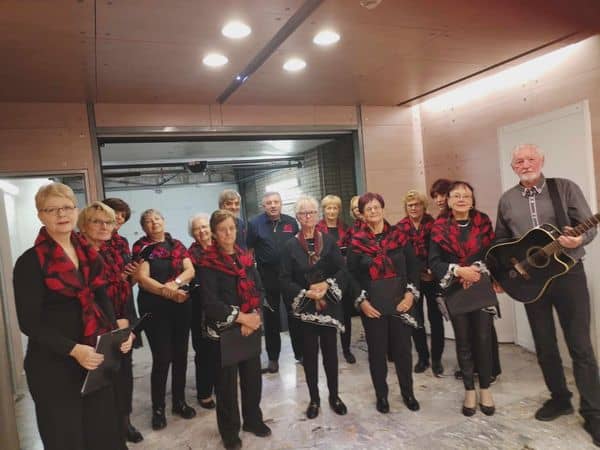 Pevski zbor Andeški hram navdušil v Cankarjevem domu