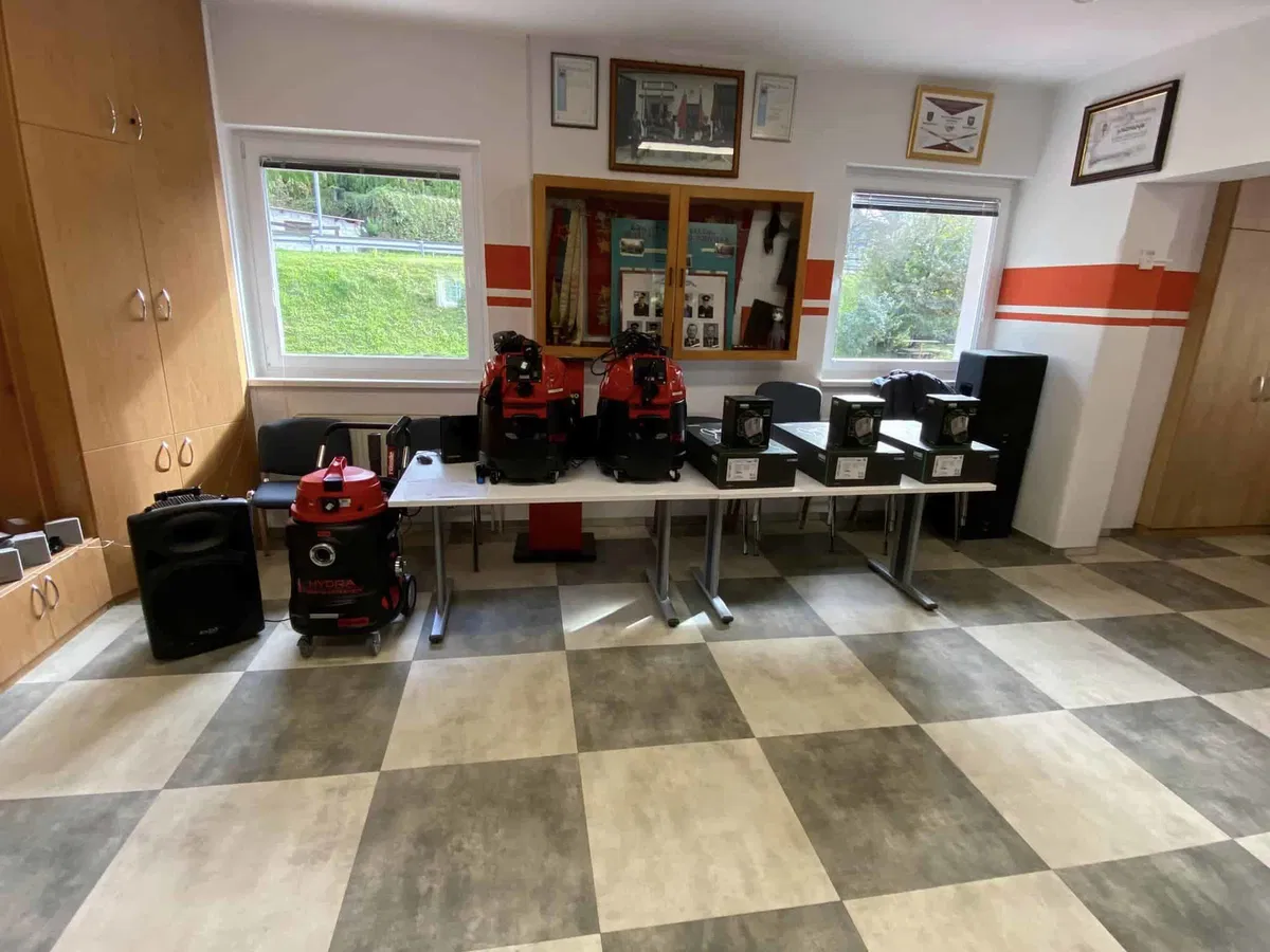 Gasilsko društvo Brezno - Podvelka prejelo donacijo v vrednosti 8.000 € za gasilsko opremo