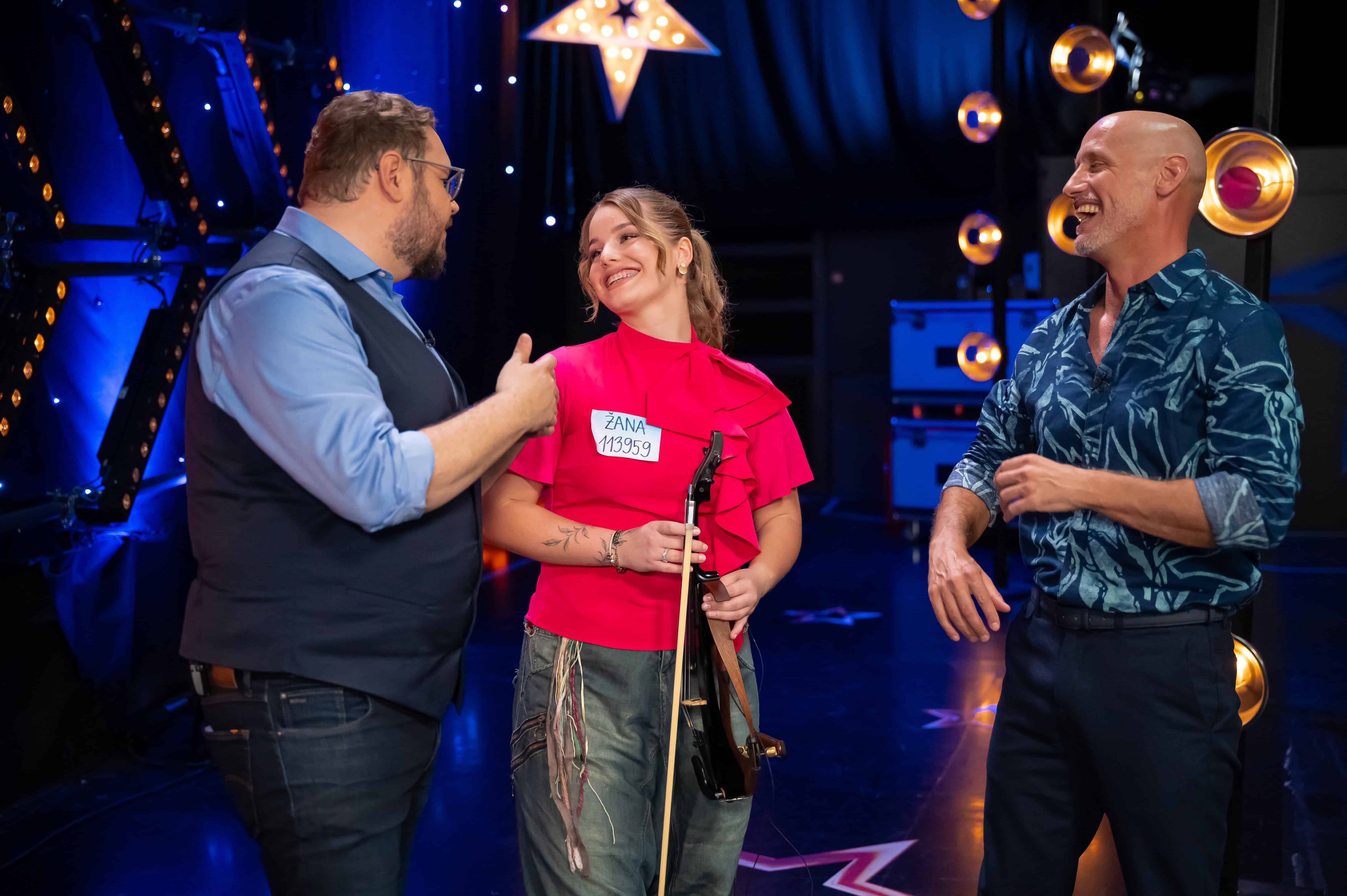 Žana Prasnic: Violinistka, ki s strastjo osvaja glasbene odre, nastopila tudi v oddaji Slovenija ima talent (VIDEO in FOTO)