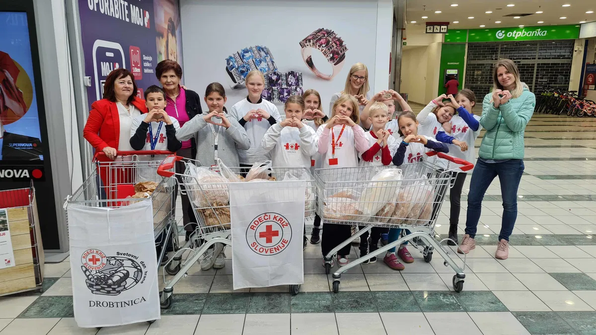 V okviru Rdečega križa tudi letos uspešno izpeljali akcijo "Drobtinica"