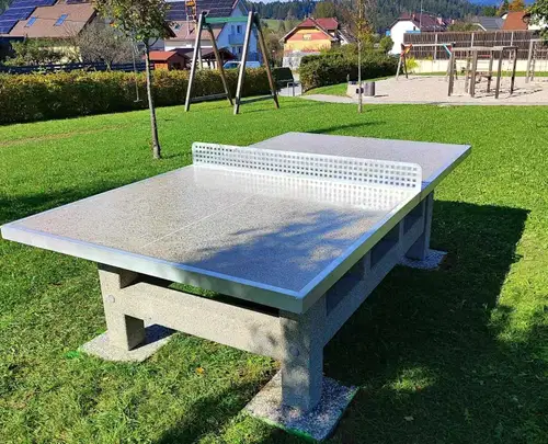 Kotlje bogatejše za novo mizo za namizni tenis