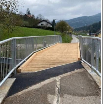 Obnovljen mostiček na Brdinjah znova odprt za pešce in kolesarje