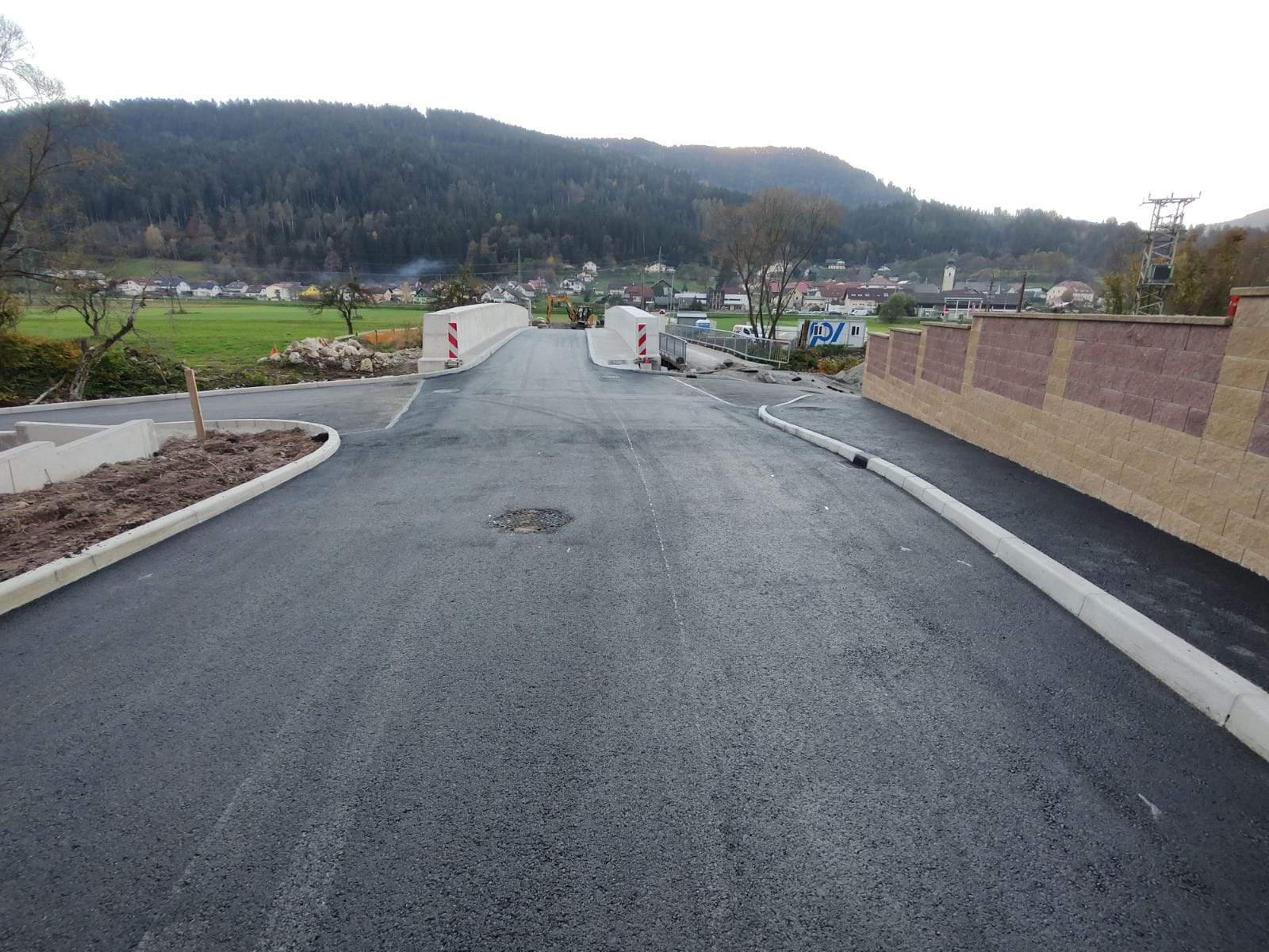 Kmalu otvoritev novega Papeževega mostu čez Mislinjo (FOTO)