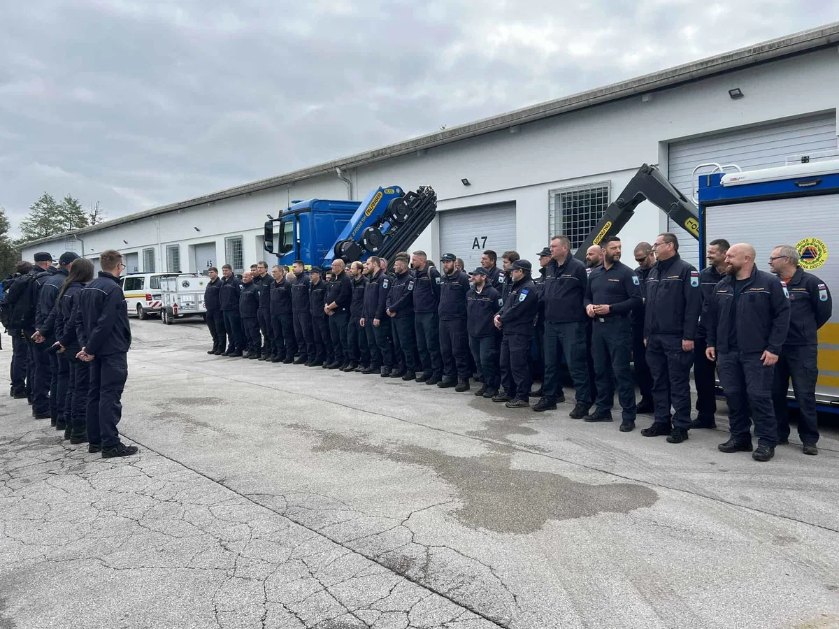 Slovenski reševalci v BiH začeli iskanje pogrešanih po poplavah