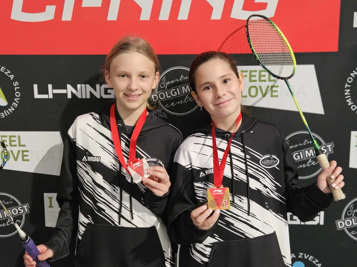 Zlato in srebro iz turnirja v badmintonu dekleta prinesla na Koroško