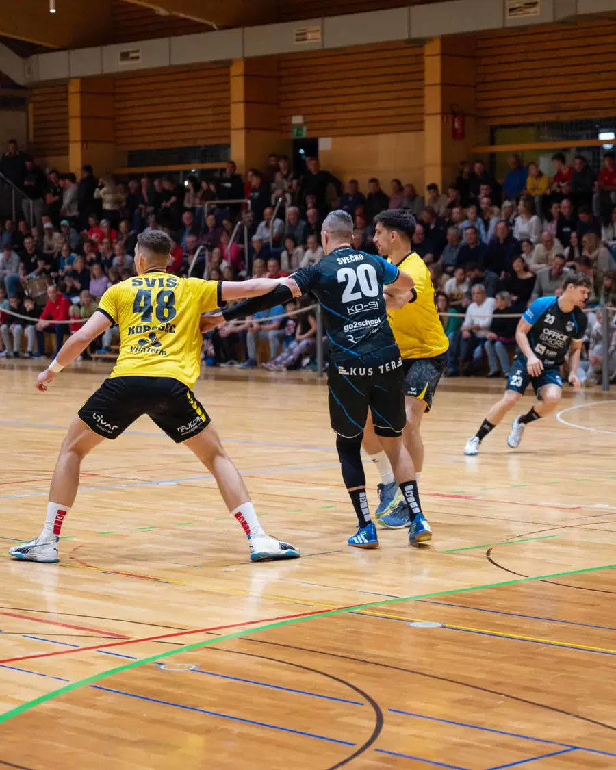 Delitev točk v Stični: Po tesni končnici bojevniki do polovičnega izplena