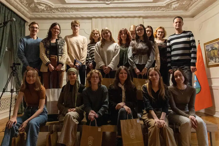 Zlata olimpijca 25. Pesniške olimpijade sta Amadeja Rek in Sandro Čeh (FOTO)