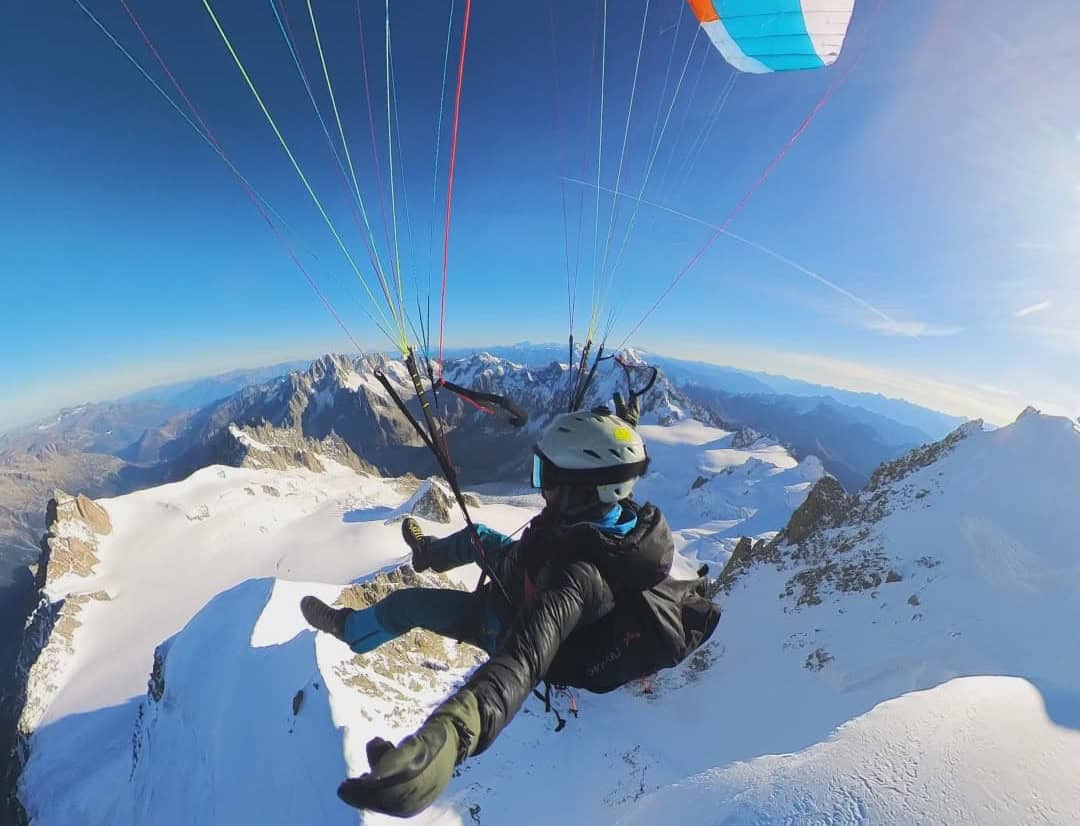 VIDEO IN FOTO: Korošcu uspel nov podvig - z jadralnim padalom z Mont Blanca, najvišje gore v Evropi