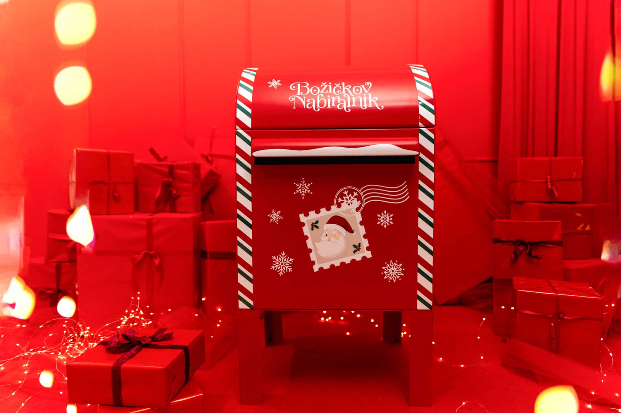 V Dravogradu bo otroke kmalu razveseljeval Božičkov nabiralnik