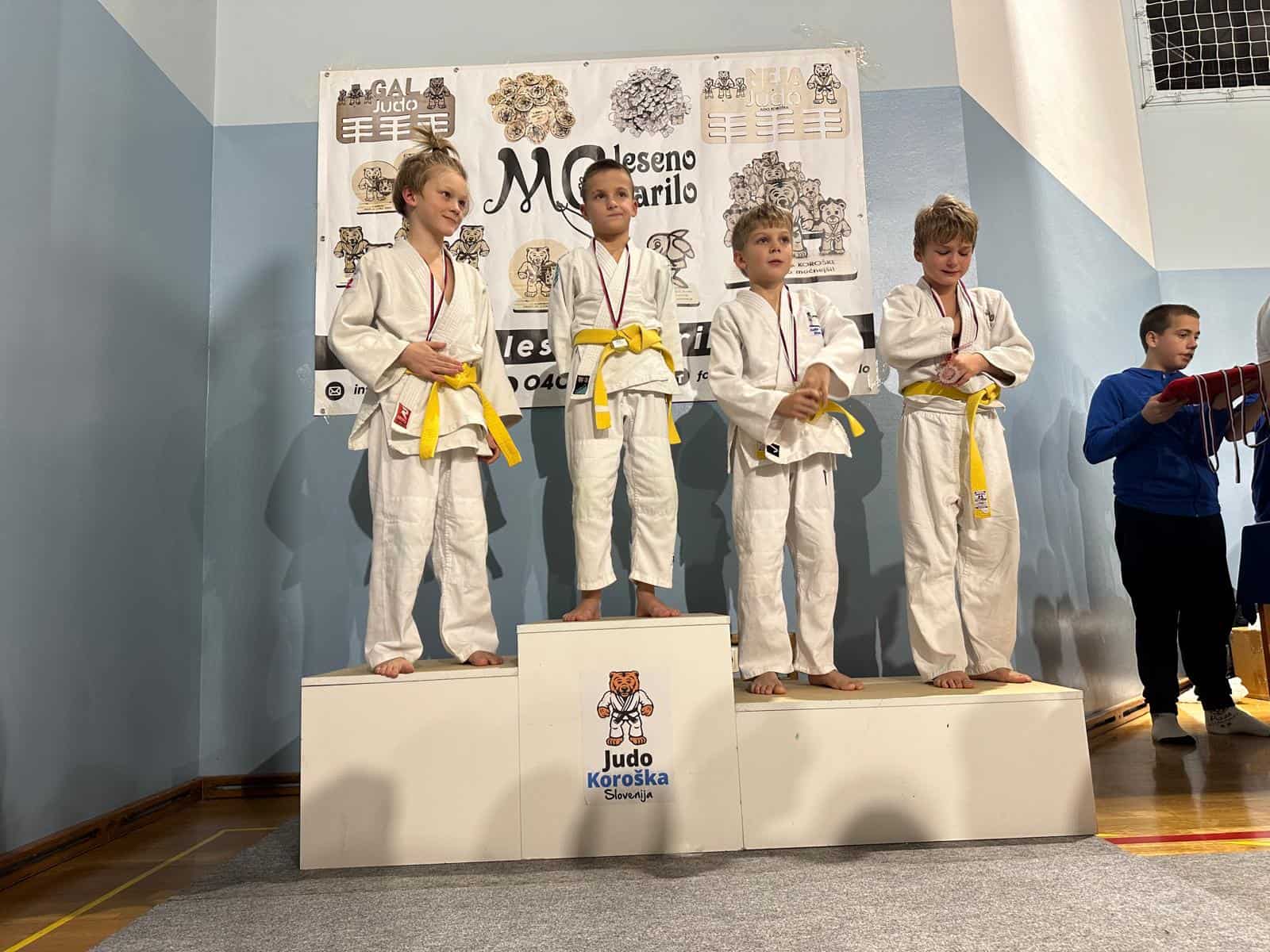 Mladi judoisti navdušili na tekmovanju v Šentjanžu pri Dravogradu (FOTO)