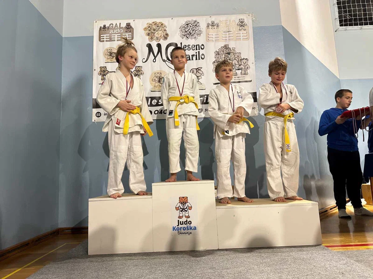 Mladi judoisti navdušili na tekmovanju v Šentjanžu pri Dravogradu (FOTO)
