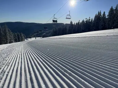 VIDEO: Že danes brezplačna smuka na Kopah, vikend obljublja začetek najbolj norih zabav