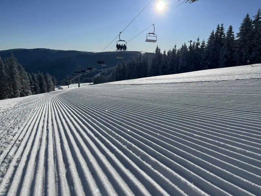VIDEO: Že danes brezplačna smuka na Kopah, vikend obljublja začetek najbolj norih zabav