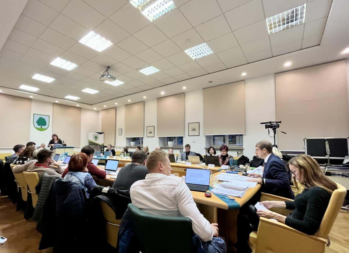 Na seji občinskega sveta na Ravnah obravnavali investicijske projekte popoplavne sanacije