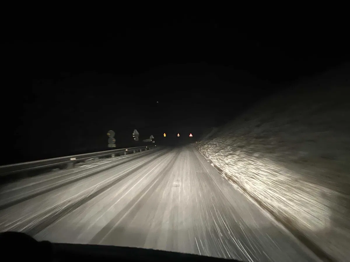 FOTO:Zaradi snega pričakovan daljši čas potovanja