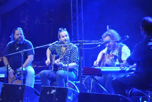 Nocoj bodo za čustven večer poskrbeli Hamo &amp; Tribute 2 love v Večnamenski dvorani Kotlje