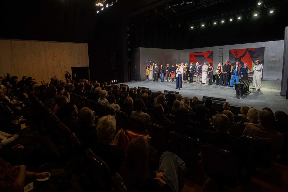 Koroški gledališki abonma vas bo v četrtek navdušil s predstavo Hotel