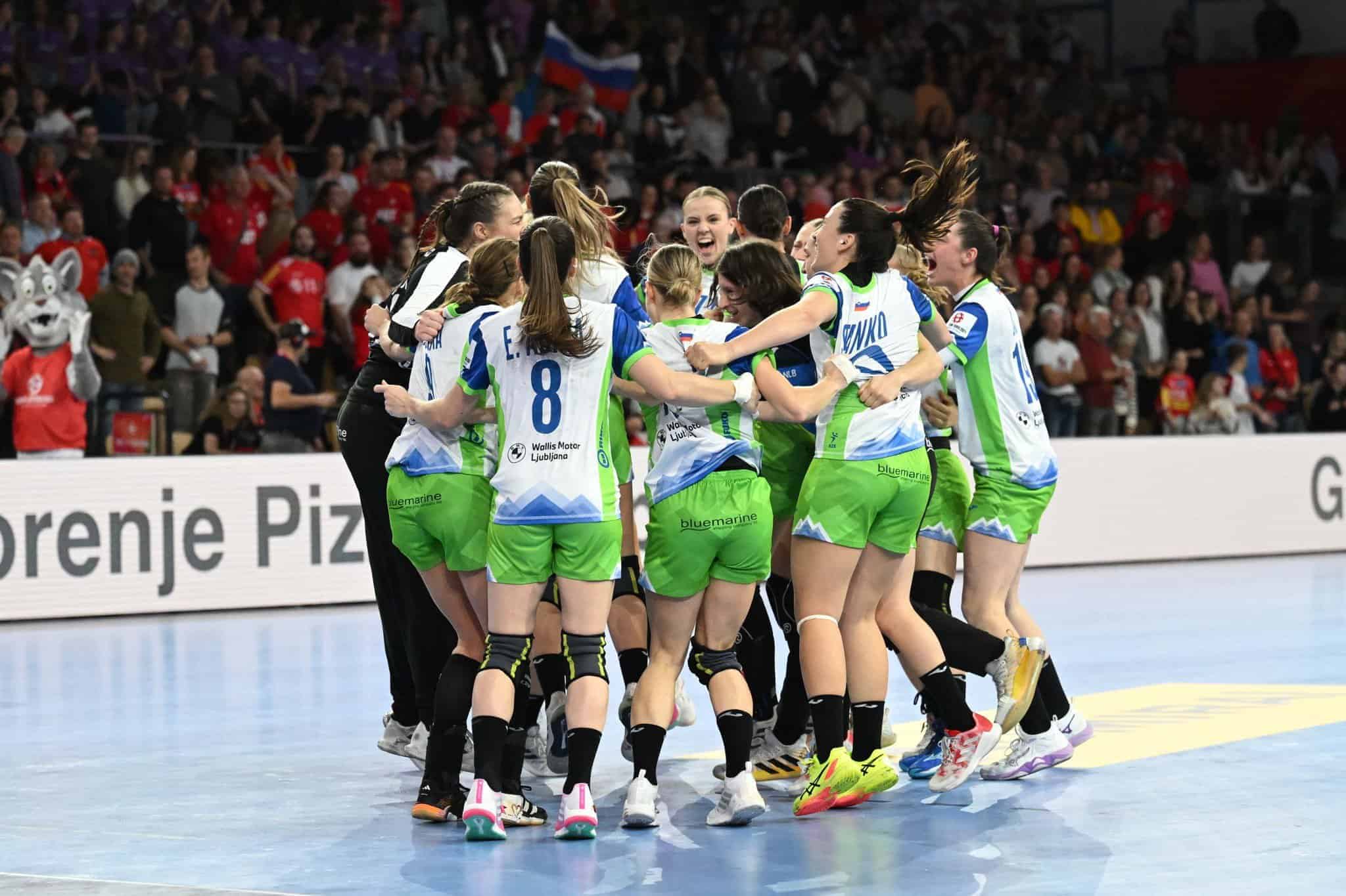 Danes znova stiskamo pesti za slovenske rokometašice