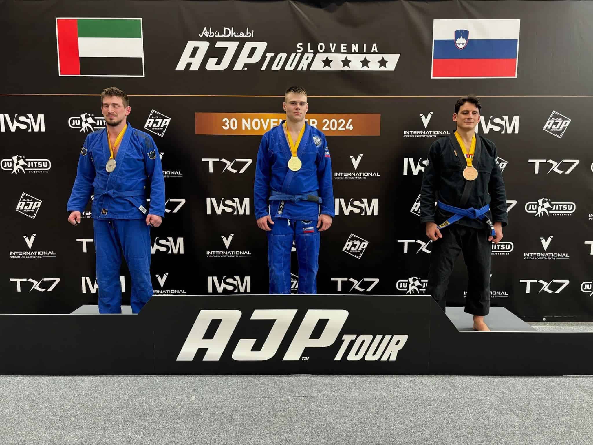 Rok Pogorevc osvojil zlato na tekmovanju v brazilskem jiu-jitsu