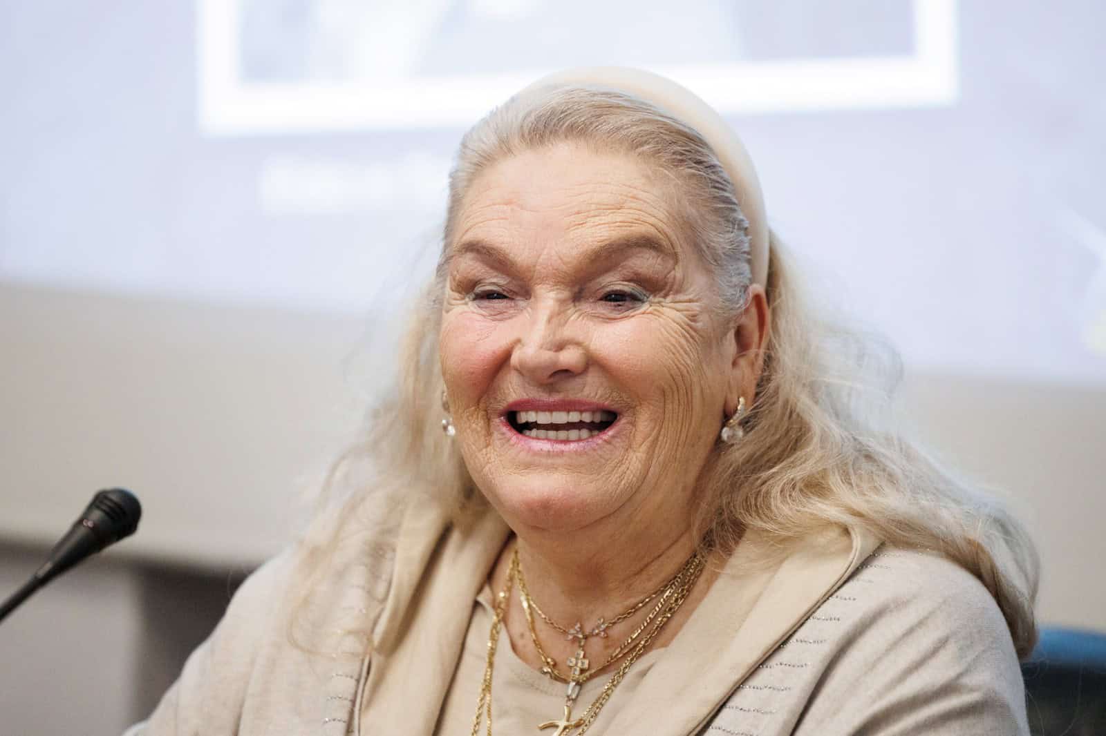 Ena največjih pevk zlate dobe slovenske popevke Elda Viler praznuje 80 let